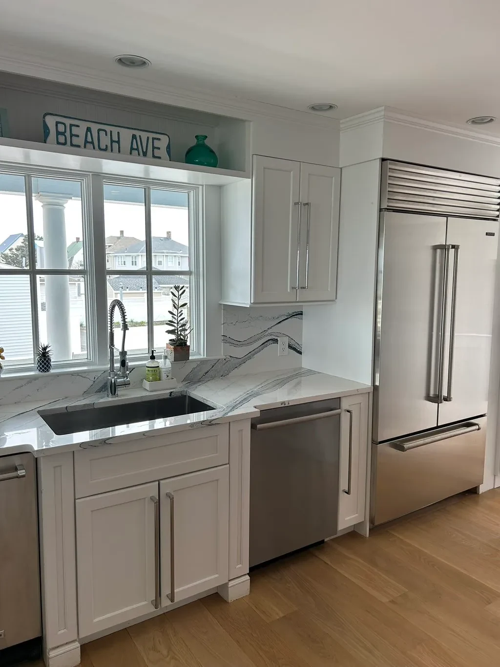 Clean bright beach kitchen